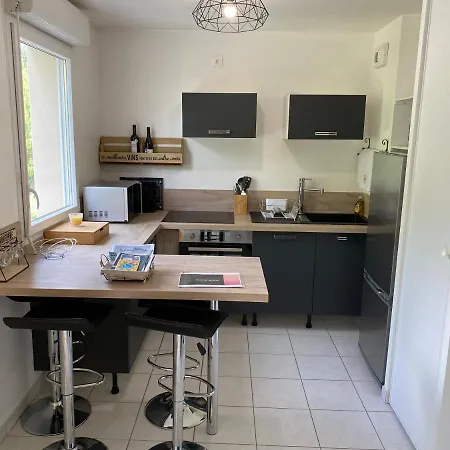 Appartement avec terrasse proche mer